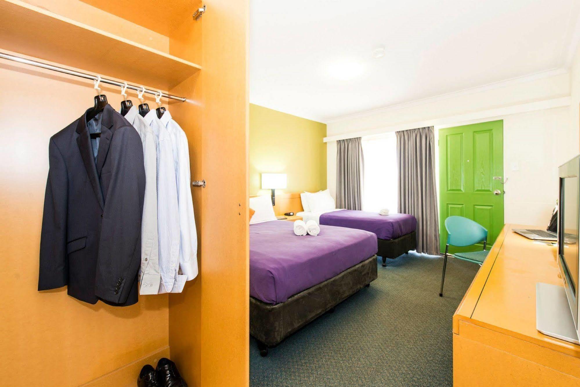 Ibis Styles Geraldton Hotel Exterior foto
