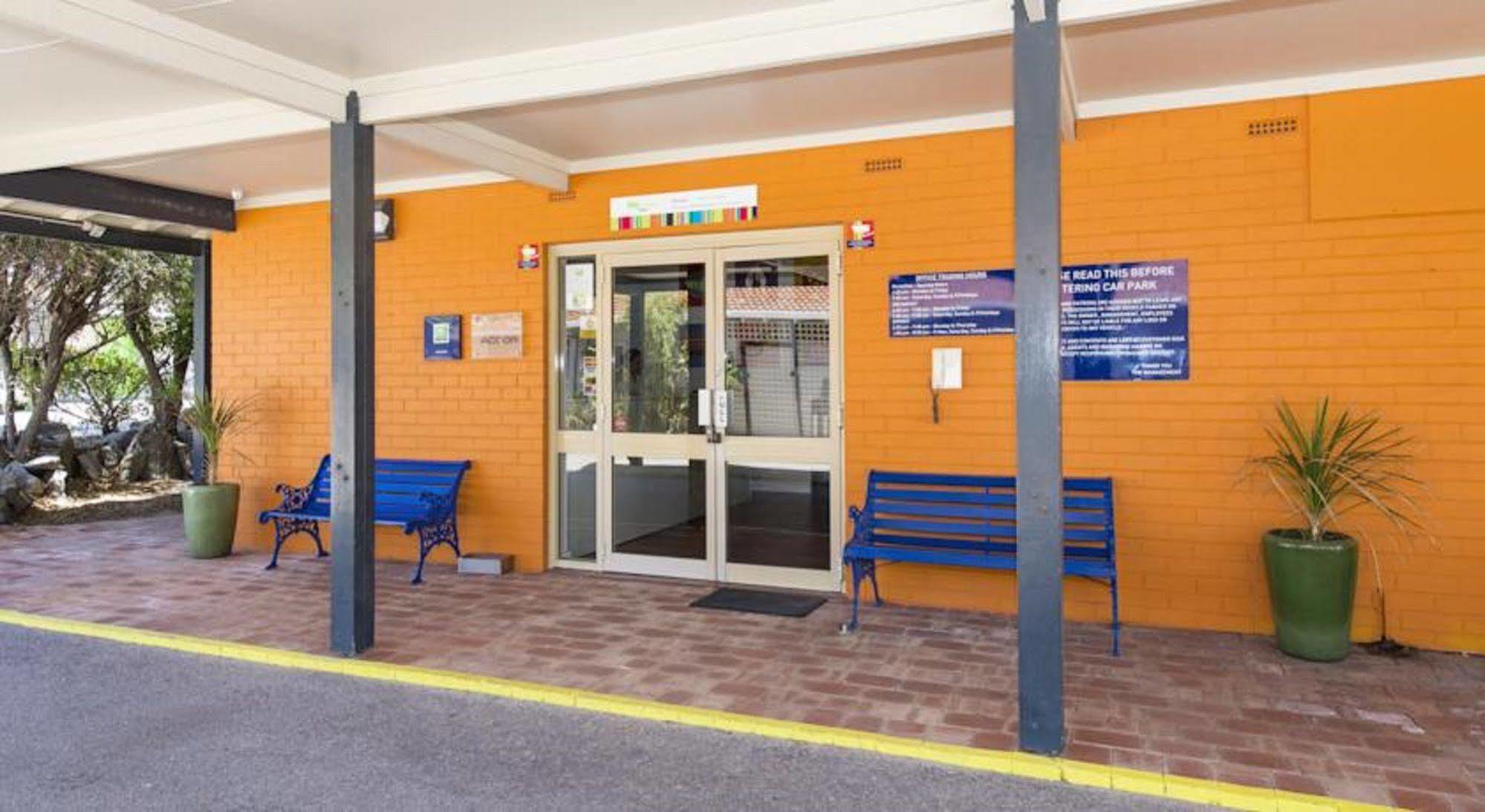 Ibis Styles Geraldton Hotel Exterior foto